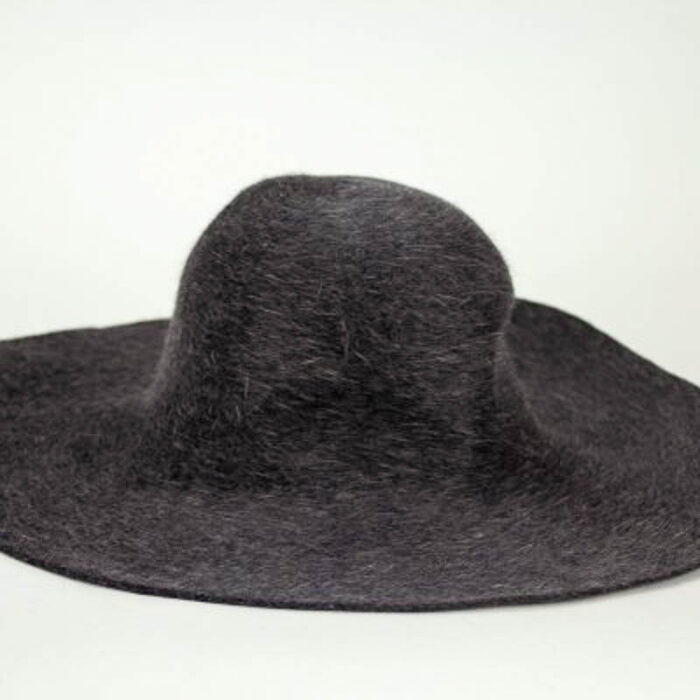 Charcoal heather salome capeline.