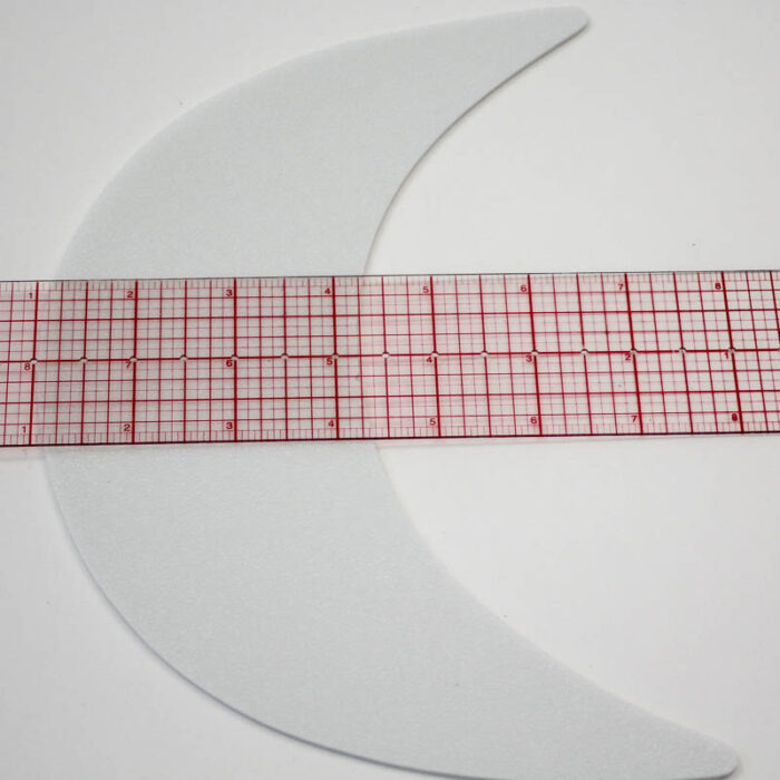 Washable 0.3 mm plastic board made of high-density polyethylene resin compressed foam (slightly less than 1/8 inch thick). 3-1/4 inch wide at center/fullest part of bill and 9 inches from point to point (laying flat).