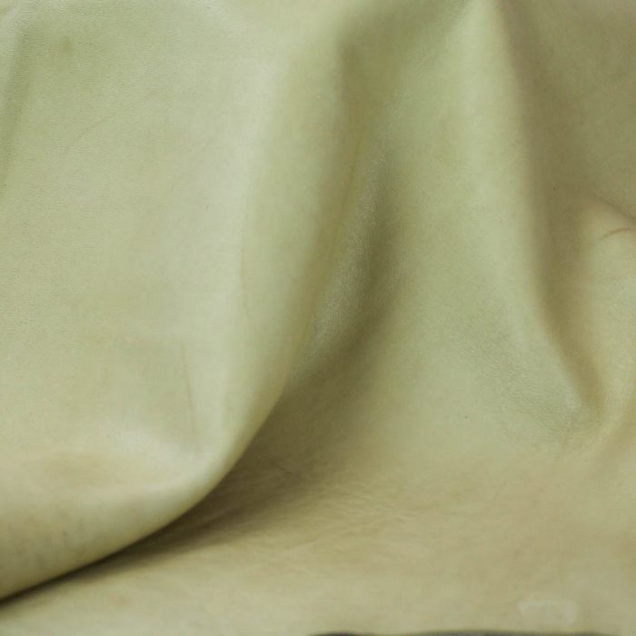 Supple and soft leather, thickness of .70-.80mm, and blockable. Dyed all the way through.