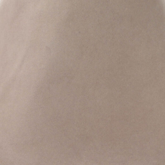 100% fine wool felt capeline, 6 ounce weight (155 grams), made in China.
